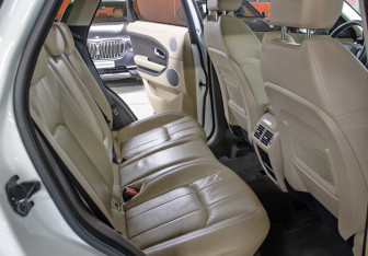 Подержанный автомобиль Land Rover Range Rover Evoque 2017 года (12 фото)