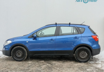 Подержанный автомобиль Suzuki SX4 Hatchback 2014 года (8 фото)