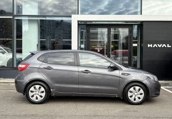 Подержанный автомобиль Kia Rio Hatchback 2012 года (4 фото)