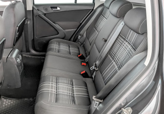 Подержанный автомобиль Volkswagen Tiguan 2016 года (12 фото)