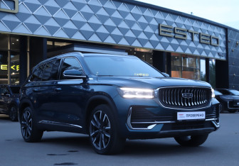 Подержанный автомобиль Geely Monjaro 2023 года (3 фото)