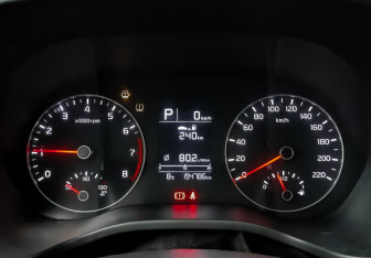 Подержанный автомобиль Kia Rio Hatchback 2021 года (14 фото)