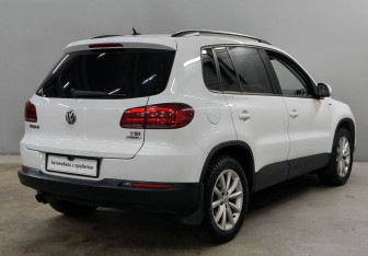 Подержанный автомобиль Volkswagen Tiguan 2016 года (5 фото)