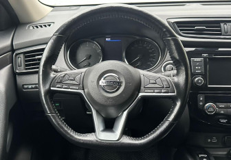 Подержанный автомобиль Nissan X-Trail 2021 года (12 фото)