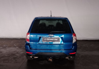 Подержанный автомобиль Subaru Forester Suv 2012 года (5 фото)
