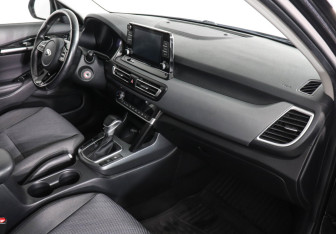 Подержанный автомобиль Kia Seltos 2020 года (10 фото)