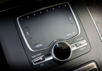 Подержанный автомобиль Audi Q5 2019 года (27 фото)