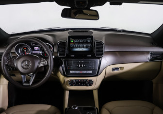 Подержанный автомобиль Mercedes-Benz GLE 2017 года (14 фото)