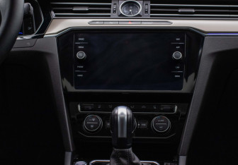 Подержанный автомобиль Volkswagen Arteon 2020 года (14 фото)