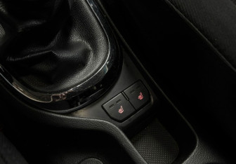 Подержанный автомобиль Kia Rio Sedan 2012 года (17 фото)