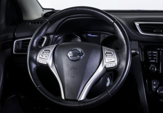 Подержанный автомобиль Nissan Qashqai 2018 года (13 фото)