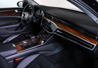 Подержанный автомобиль Audi A6 Sedan 2019 года (11 фото)