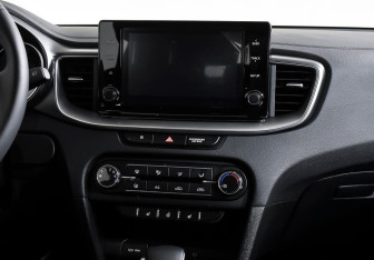 Подержанный автомобиль Kia Ceed Hatchback 2022 года (13 фото)