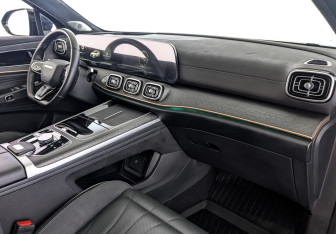 Подержанный автомобиль Jaecoo J8 2024 года (13 фото)