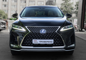 Подержанный автомобиль Lexus RX 2021 года (2 фото)