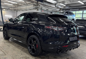 Новый Alfa Romeo Stelvio 2025 (2 фото)