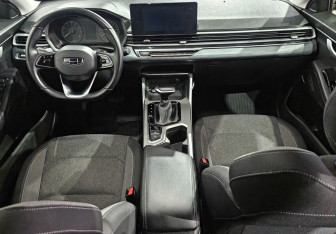 Подержанный автомобиль Geely Emgrand 2023 года (9 фото)