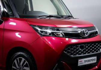 Подержанный автомобиль Toyota Tank 2018 года (16 фото)