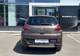 Подержанный автомобиль Peugeot 3008 2014 года (6 фото)