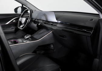 Подержанный автомобиль Omoda C5 2023 года (9 фото)