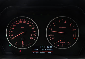 Подержанный автомобиль BMW X1 2017 года (13 фото)