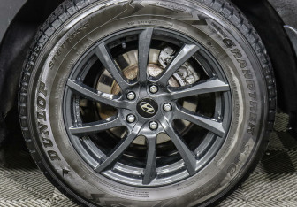 Подержанный автомобиль Hyundai Santa Fe 2013 года (7 фото)