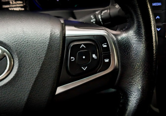 Подержанный автомобиль Toyota Camry Sedan 2016 года (22 фото)