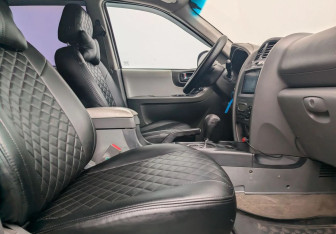 Подержанный автомобиль Hyundai Santa Fe 2008 года (10 фото)