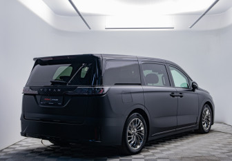 Подержанный автомобиль Voyah Dream 2023 года (4 фото)