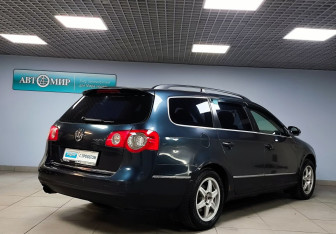 Подержанный автомобиль Volkswagen Passat Wagon 2006 года (5 фото)