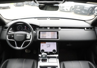 Подержанный автомобиль Land Rover Range Rover Velar 2020 года (12 фото)