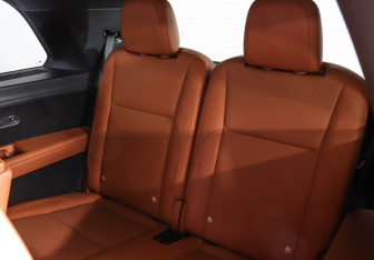 Подержанный автомобиль LiXiang L9 2023 года (18 фото)