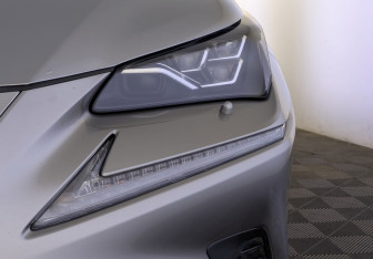 Подержанный автомобиль Lexus NX 2018 года (17 фото)