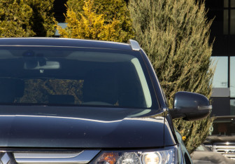 Подержанный автомобиль Mitsubishi Outlander 2018 года (20 фото)