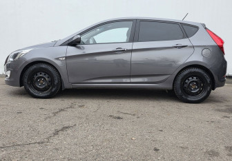 Подержанный автомобиль Hyundai Solaris Hatchback 2014 года (8 фото)