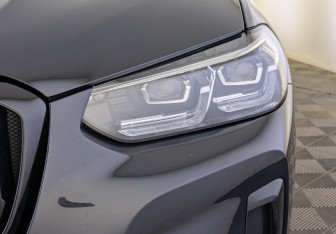 Подержанный автомобиль BMW X3 2024 года (13 фото)