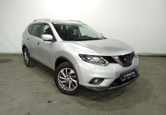 Подержанный автомобиль Nissan X-Trail 2017 года (3 фото)