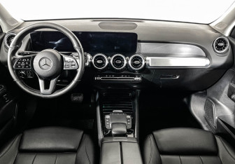 Подержанный автомобиль Mercedes-Benz GLB 2021 года (12 фото)