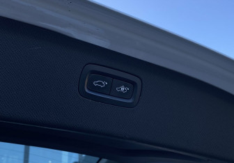 Подержанный автомобиль Volvo XC90 2017 года (12 фото)