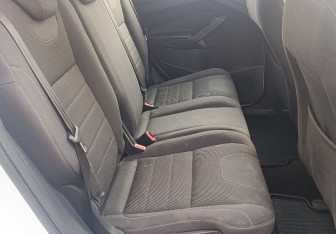 Подержанный автомобиль Ford Kuga 2015 года (11 фото)