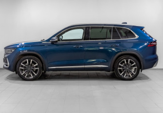 Подержанный автомобиль Geely Monjaro 2023 года (8 фото)