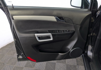 Подержанный автомобиль Opel Antara 2014 года (19 фото)