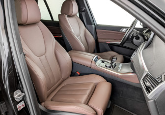 Подержанный автомобиль BMW X5 2021 года (24 фото)