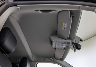 Подержанный автомобиль Volkswagen Multivan 2021 года (22 фото)