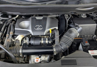 Подержанный автомобиль Lexus RX 2017 года (9 фото)