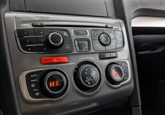 Подержанный автомобиль Citroen C4 Sedan 2020 года (21 фото)