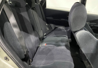 Подержанный автомобиль Hyundai Tucson 2006 года (10 фото)