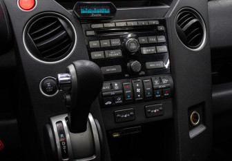 Подержанный автомобиль Honda Pilot 2013 года (21 фото)