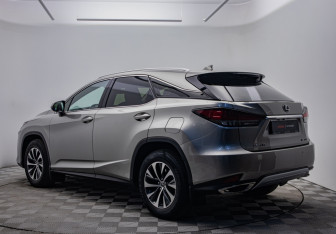Подержанный автомобиль Lexus RX 2020 года (7 фото)