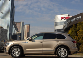 Подержанный автомобиль Volkswagen Touareg 2018 года (6 фото)